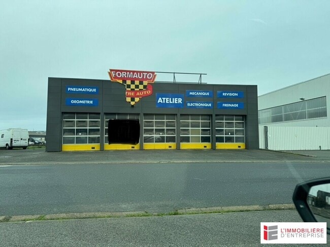 Plus de détails pour Local commercial à vendre