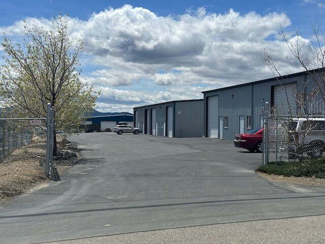 21 Cygnet Dr, Mound House, NV à louer - Photo principale – Image 1 sur 14