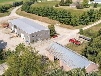 Plus de détails pour 2601 Iverson Rd, Stoughton, WI - Industriel/Logistique à vendre