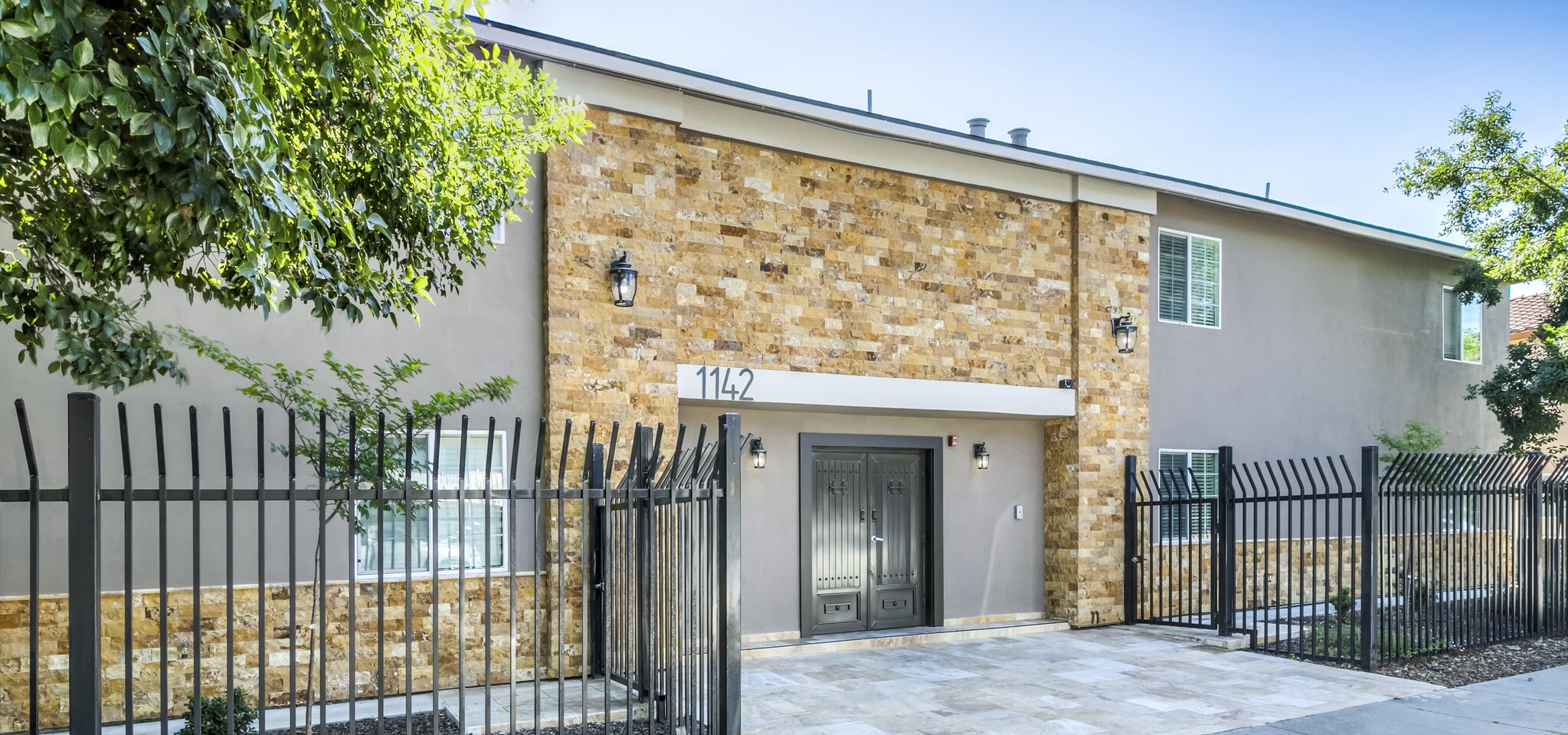 1142 N Sutter St, Stockton, CA à vendre Photo principale– Image 1 sur 15