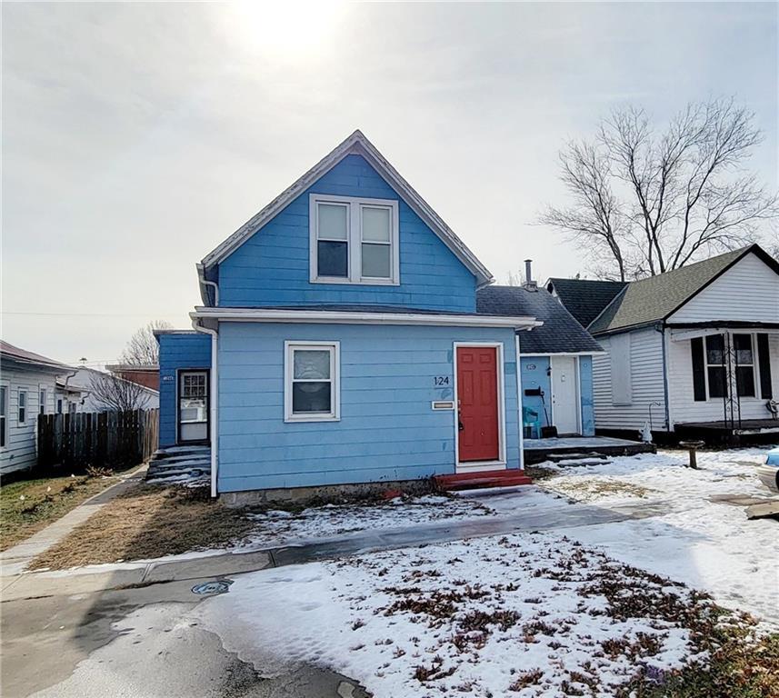 124 N 3rd St, Iola, KS à vendre Photo principale– Image 1 sur 28