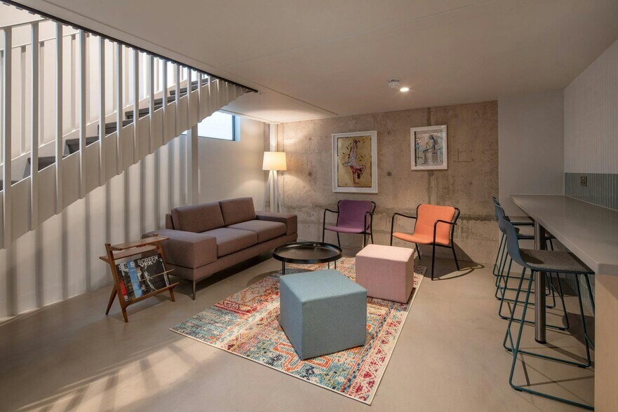 86-88 Gresham Rd, Londres à louer - Photo de l’immeuble – Image 3 sur 62