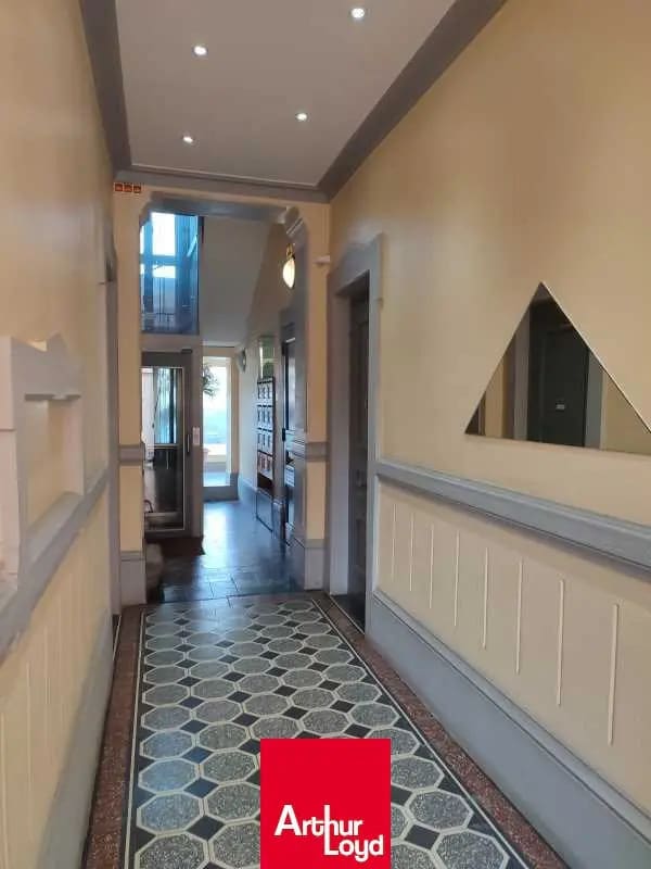 Bureau dans Villefranche-sur-Saône à louer Hall d’entrée– Image 1 sur 8