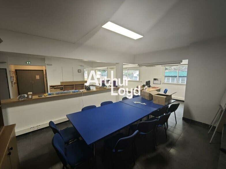 Bureau dans Nice à louer - Photo de l’immeuble – Image 3 sur 12