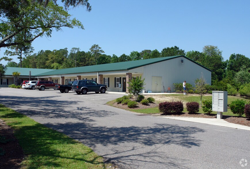 263 Commerce Dr, Pawleys Island, SC à louer - Photo de l’immeuble – Image 3 sur 6