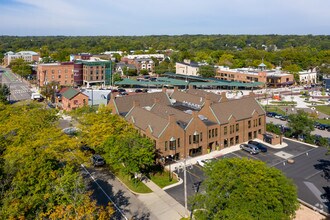 300 N 5th Ave, Ann Arbor, MI - Vue aérienne  vue de carte - Image1