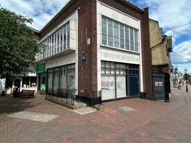 4-6 Market Sq, Waltham Abbey ESS - Immobilier d'entreprise