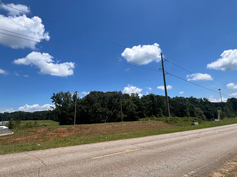 2.33 acres Benson Ham rd, Forsyth, GA à vendre - Photo de l’immeuble – Image 2 sur 4