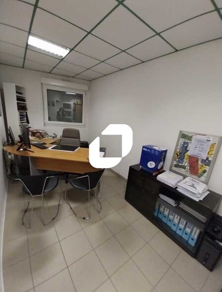 Bureau dans Eysines à vendre - Photo intérieure – Image 3 sur 8