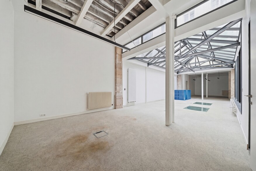 Immeuble residentiel dans Paris à vendre - Photo de l’immeuble – Image 3 sur 13