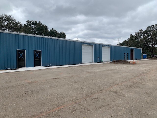 7304 Causeway, Tampa, FL à louer - Photo de l’immeuble – Image 3 sur 10