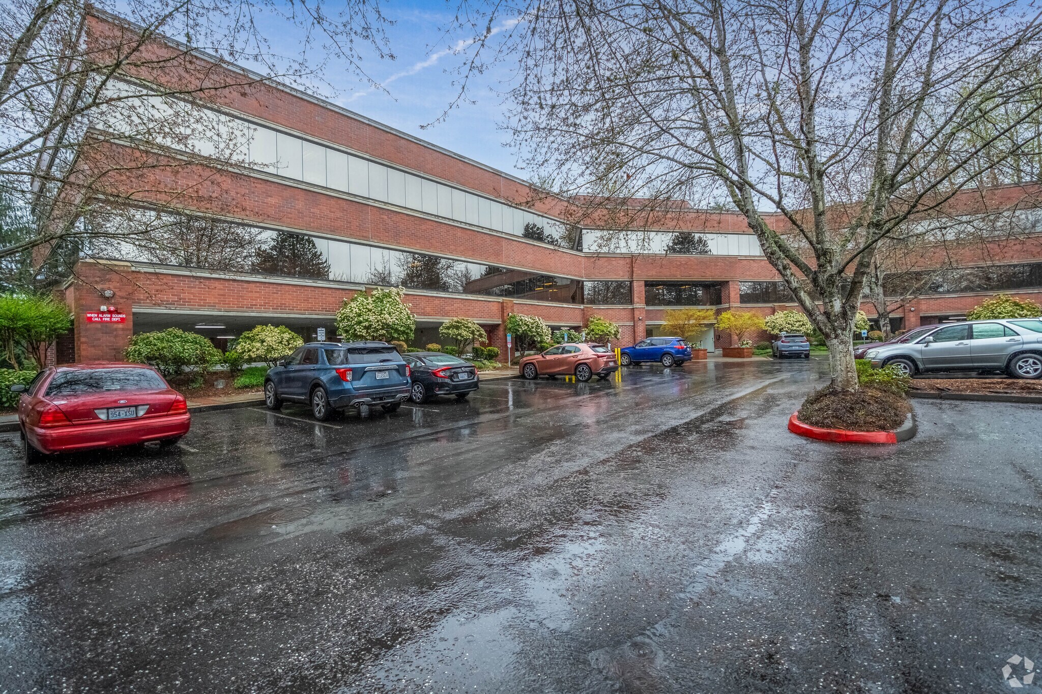 22232 17th Ave SE, Bothell, WA à louer Photo de l’immeuble– Image 1 sur 5