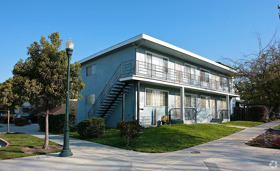 1298 63rd St, Emeryville, CA à vendre - Photo principale – Image 1 sur 7