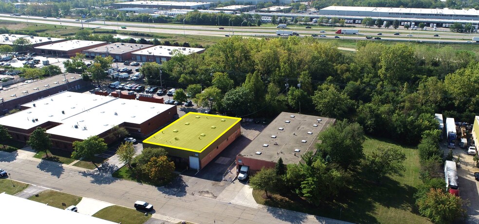 731 Morse Ave, Schaumburg, IL à vendre - Photo de l’immeuble – Image 2 sur 7