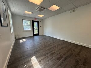 56 Elm St, Camden, ME à vendre Photo intérieure– Image 2 sur 15