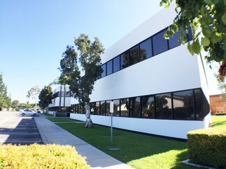 Plus de détails pour 1520 Nutmeg Pl, Costa Mesa, CA - Bureau/Médical, Médical à louer