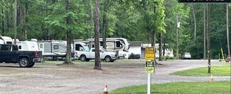 Plus de détails pour 22802 Camptown Dr, North Dinwiddie, VA - Spécialisé à vendre