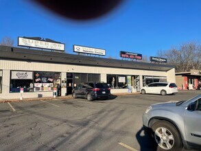 969-979 Meriden Waterbury Tpke, Plantsville, CT à louer Photo intérieure– Image 1 sur 7