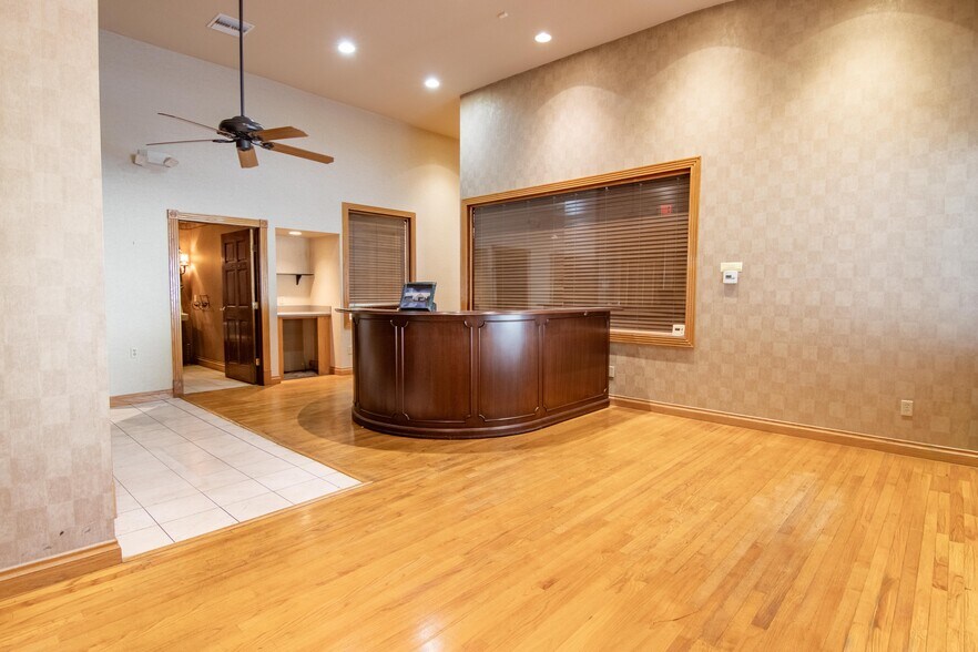 757 Arlington Ave N, Saint Petersburg, FL à louer - Photo de l’immeuble – Image 3 sur 36