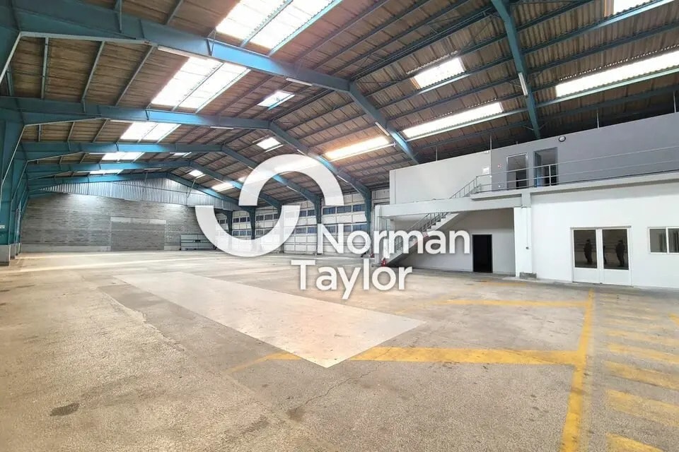 Industriel/Logistique dans Hendaye à louer Photo intérieure– Image 1 sur 7