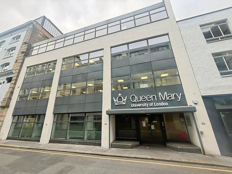 Clerkenwell Rd, Londres à vendre - Photo de l’immeuble – Image 2 sur 28