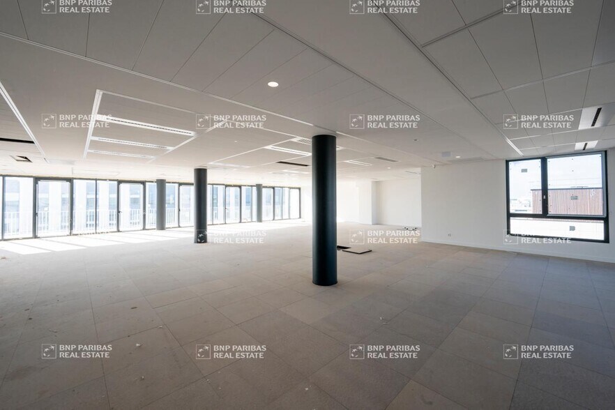7 Rue Stephenson, Montigny-le-Bretonneux à louer - Photo intérieure – Image 2 sur 10