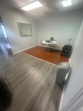 8607-8609 2nd Ave, Silver Spring, MD à louer Photo de l’immeuble– Image 2 sur 5