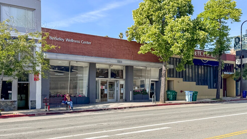 1909 University Ave, Berkeley, CA à louer - Photo de l’immeuble – Image 3 sur 25