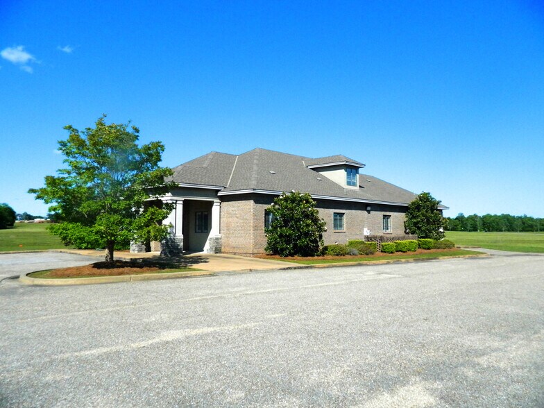 4749 Berry Blvd, Montgomery, AL à vendre - Photo de l’immeuble – Image 2 sur 15