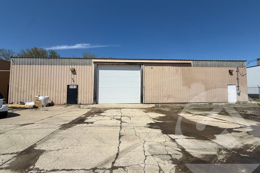 5110 Angola Rd, Toledo, OH à louer - Photo de l’immeuble – Image 1 sur 9