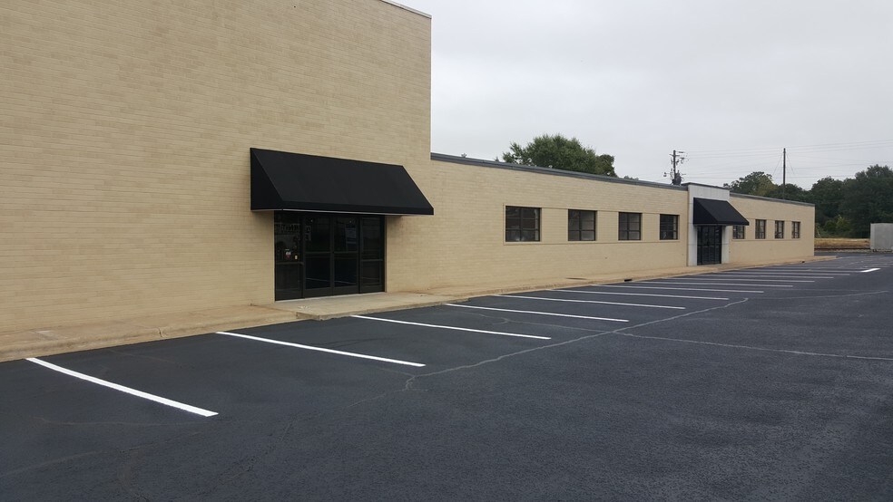515 N George St, Goldsboro, NC à vendre - Photo de l’immeuble – Image 3 sur 5