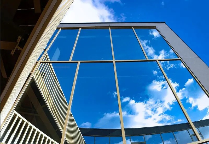 Bureau dans Saint-Étienne à vendre - Photo de l’immeuble – Image 2 sur 14