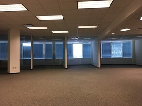 600 N Buffalo Grove Rd, Buffalo Grove, IL à louer Photo intérieure– Image 1 sur 2