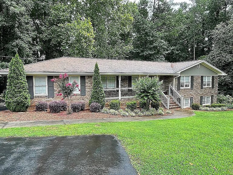 5754 Stewart Mill rd, Douglasville, GA à louer Photo principale– Image 1 sur 20
