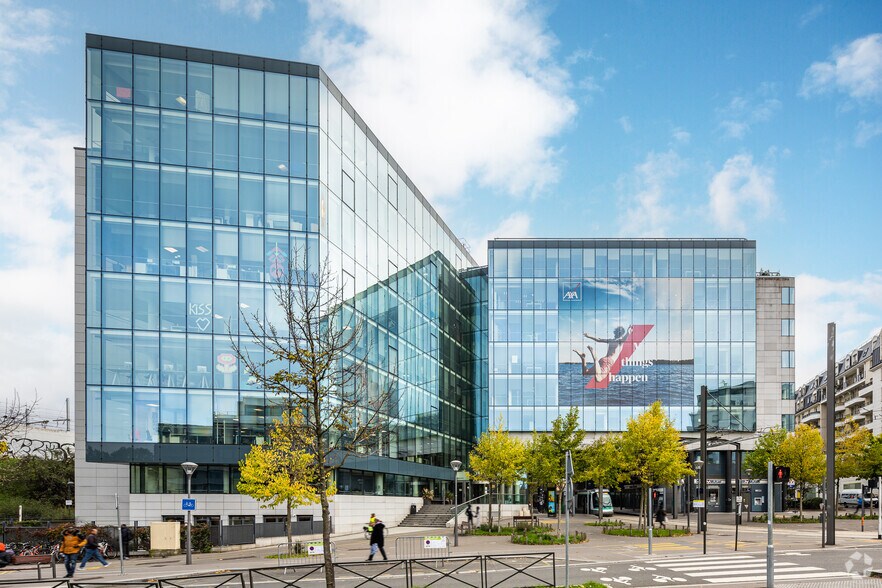 Bureau dans Châtillon à louer - Photo de l’immeuble – Image 2 sur 13