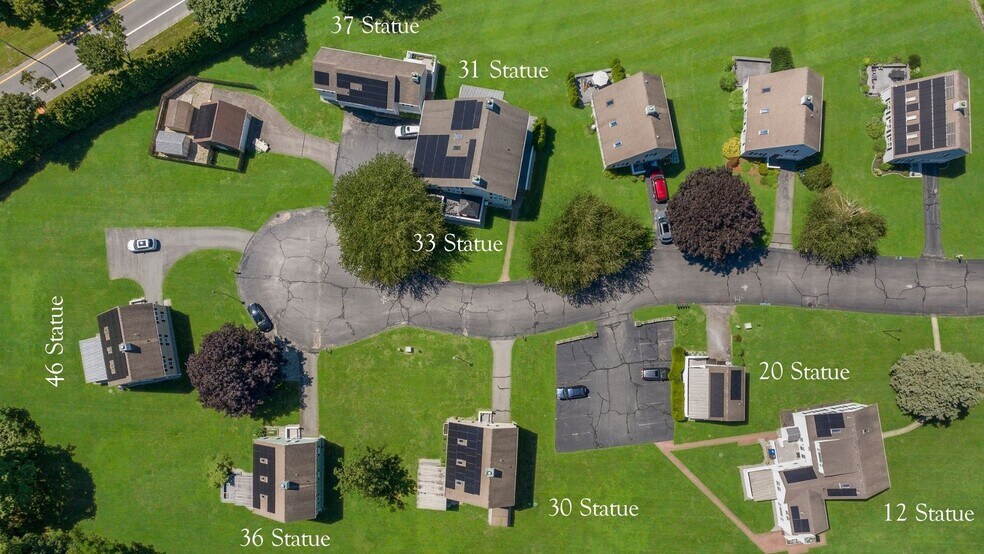 46 Statue Way, Portsmouth, RI à vendre - Photo de l’immeuble – Image 1 sur 43