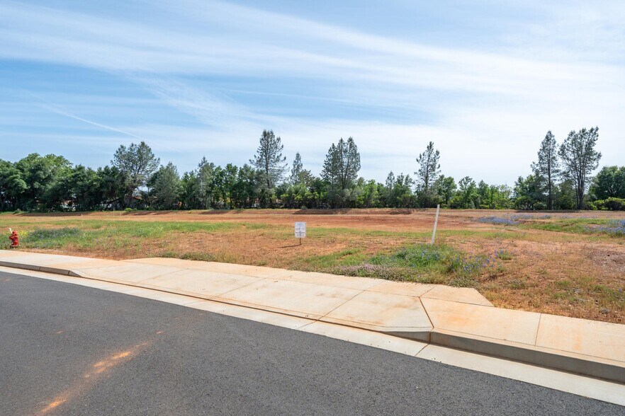 Rancho Industrial Park, Redding, CA à vendre - Photo de l’immeuble – Image 3 sur 4