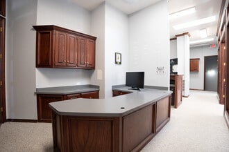 1900 E 15th St, Edmond, OK à vendre Photo intérieure– Image 2 sur 10