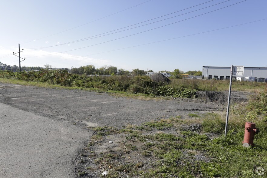 Rd Côte-nord, Boisbriand, QC à vendre - Photo de l’immeuble – Image 2 sur 3