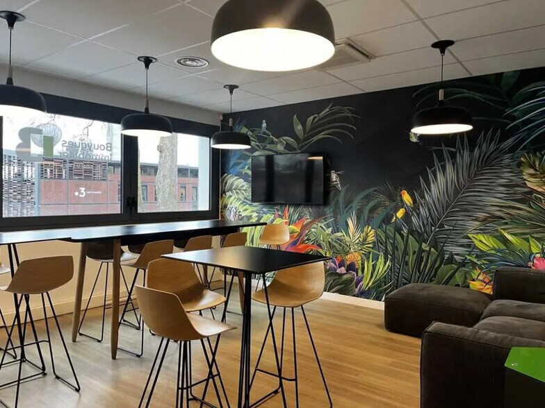 Bureau dans Rouen à louer - Photo de l’immeuble – Image 3 sur 14