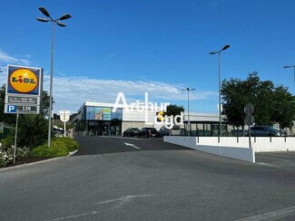 Plus de détails pour Local commercial à louer