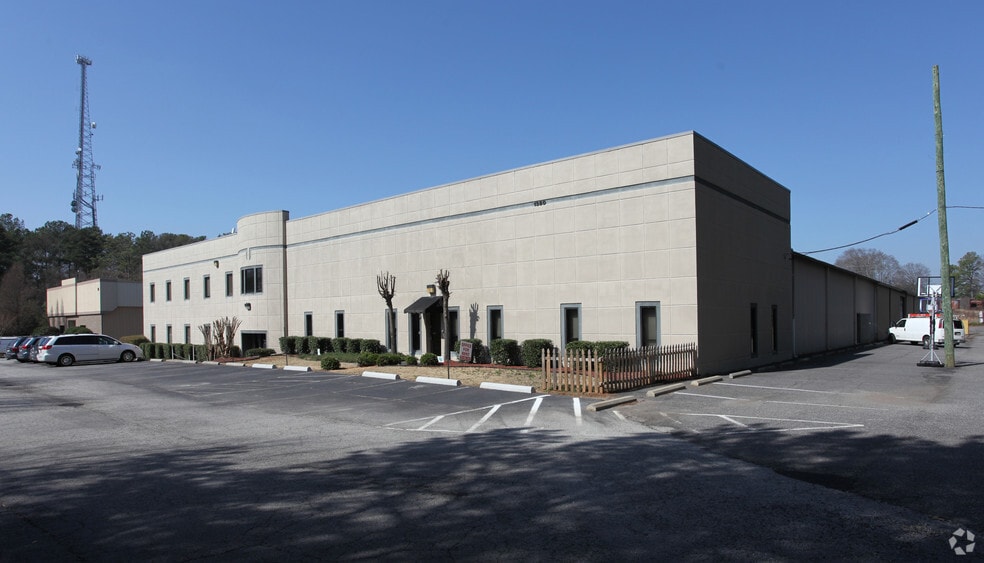 1350 Tidwell Dr, Alpharetta, GA à louer - Photo de l’immeuble – Image 3 sur 16