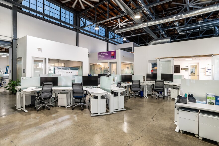 780 Brannan St, San Francisco, CA à louer - Photo de l’immeuble – Image 1 sur 1