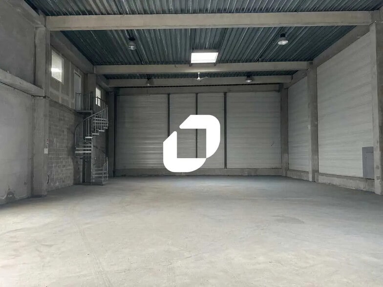 Local d’activités dans Argenteuil à louer - Photo intérieure – Image 2 sur 34