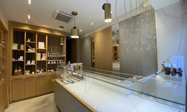 Plus de détails pour Rue Madeleine Michelis, Neuilly-sur-Seine - Local commercial à louer