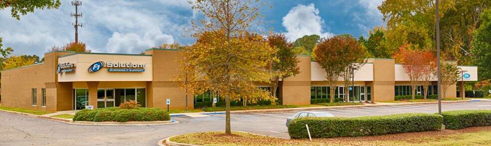 4975 Bradford Dr, Huntsville, AL à louer - Photo de l’immeuble – Image 2 sur 6