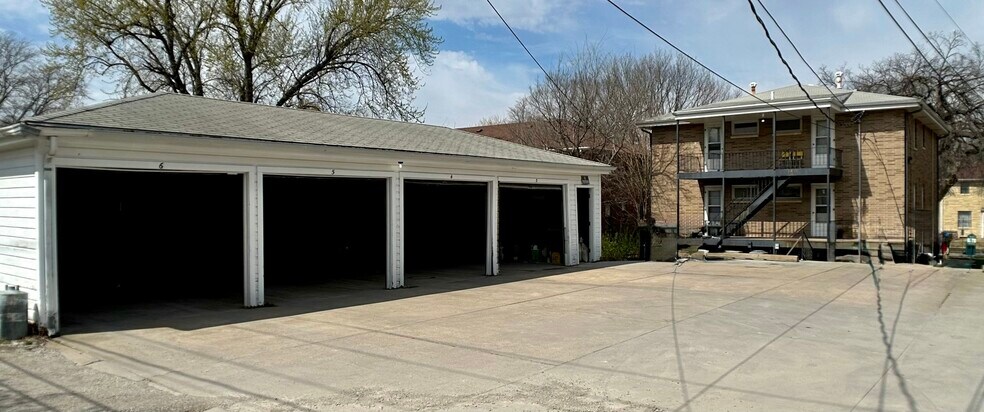 2501 A St, Lincoln, NE à vendre - Photo de l’immeuble – Image 2 sur 9
