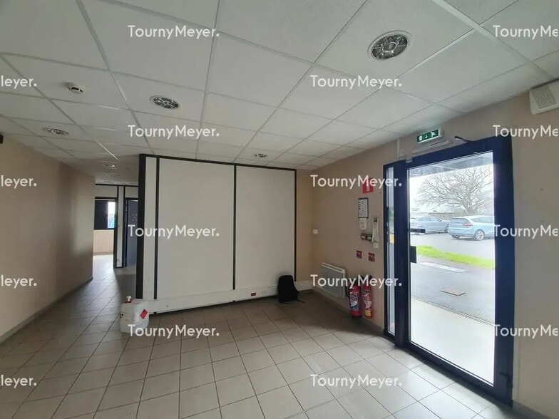 Bureau dans Hennebont à louer - Photo de l’immeuble – Image 3 sur 4