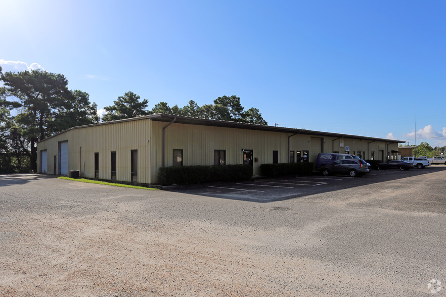 901 Butler Dr, Mobile, AL à louer - Photo principale – Image 1 sur 11