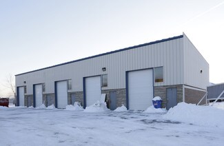 Plus de détails pour 138 Wescar Ln, Ottawa, ON - Local d'activités à louer